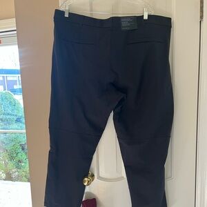 Men’s Lululemon commission slim pants